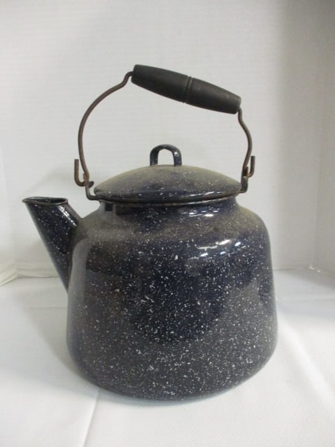 Speckled Enamelware Coffee Pot (1 of 6)