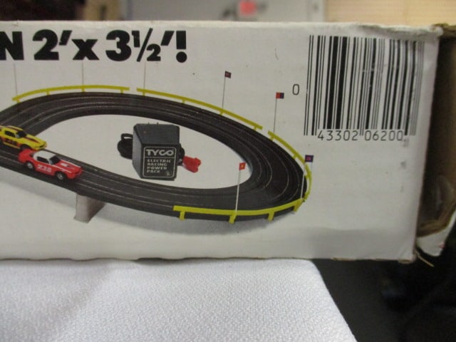 Tyco Challenge 100 Electric Racing Set in Box - 7