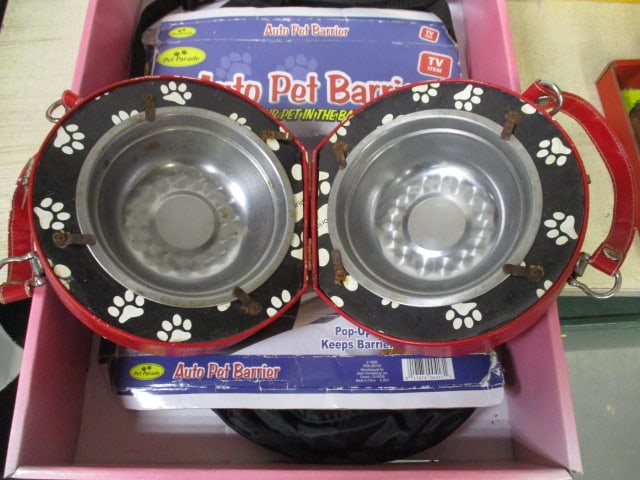 Pet Parade Auto Pet Barrier & World Traveler Pet Suitcase - 8