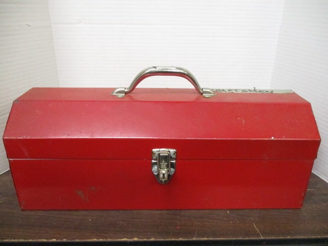 Red Metal Toolbox (1 of 7)