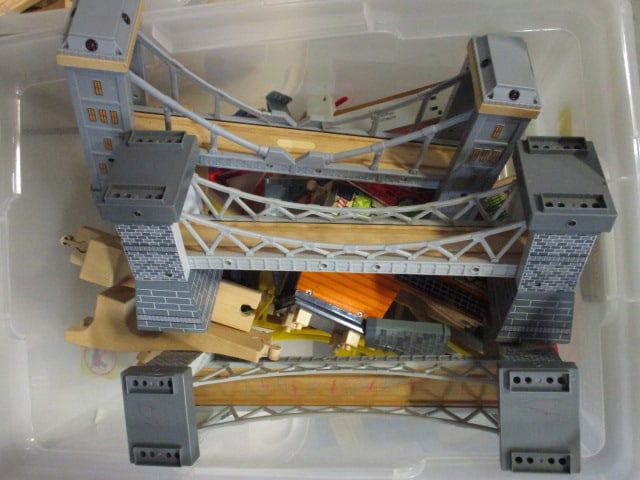 Wooden & Toy Train Tracks & Components: 2 Totes 