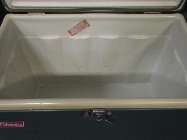 Vintage Coleman Metal Ice Chest/Cooler - 4
