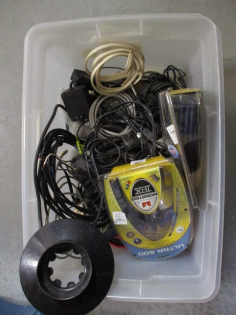 Ultra 600 Monster Cables (2 NIP), Misc. Wiring, etc.: See all pictures 