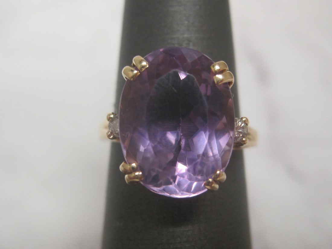 14k Amethyst & Diamond Ring (1 of 4)