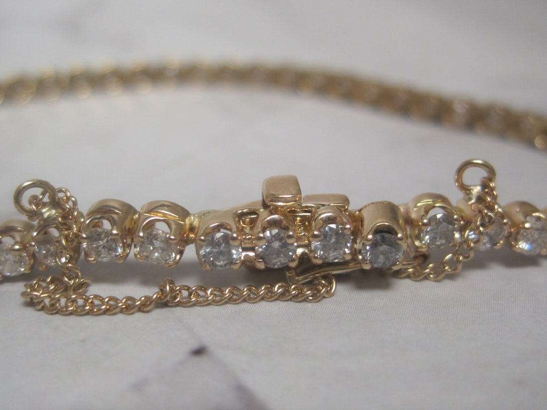 7" 14k Gold Diamond Tennis Bracelet - 3