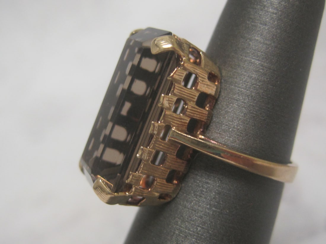 10k Gold Quartz Ring - 2