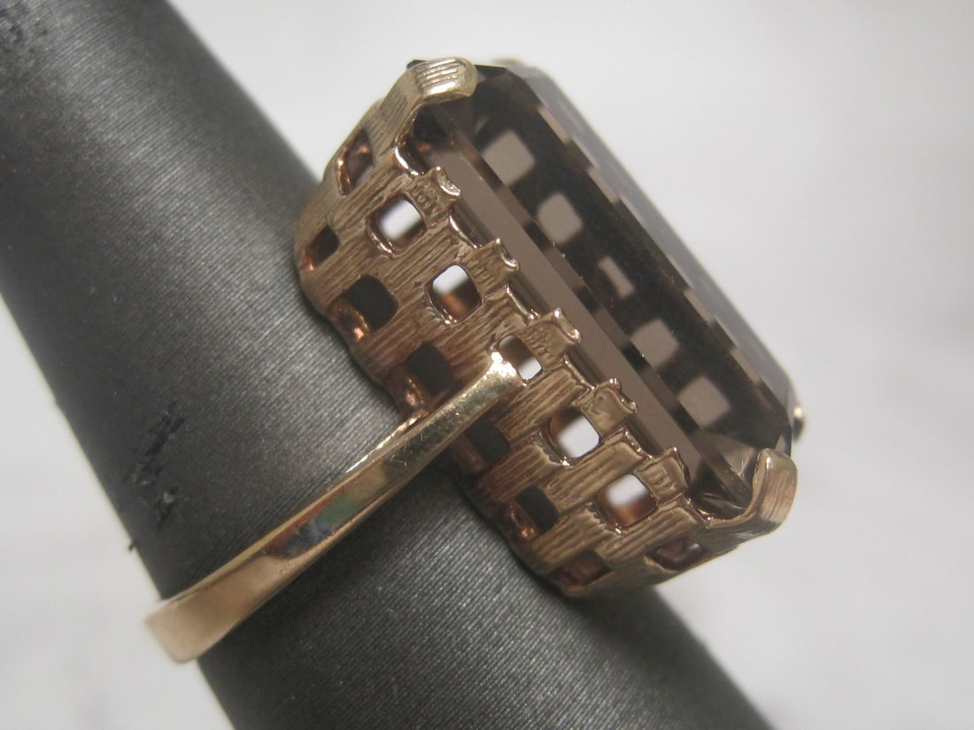 10k Gold Quartz Ring - 3