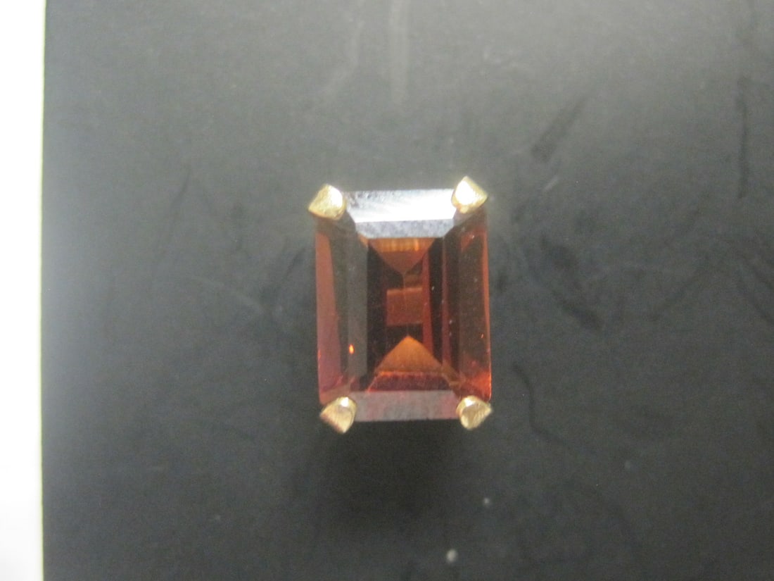 14k Gold Garnet Pierced Earrings - 2