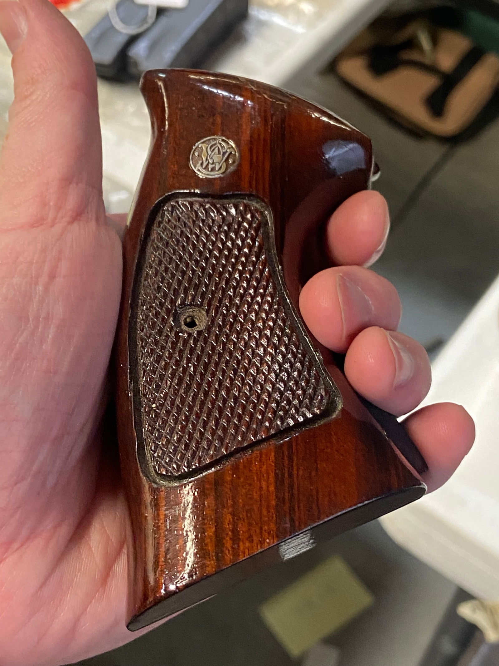 Excellent Factory Smith & Wesson N-Frame Revolver Take-Off Grips / Stocks with Screw - 7