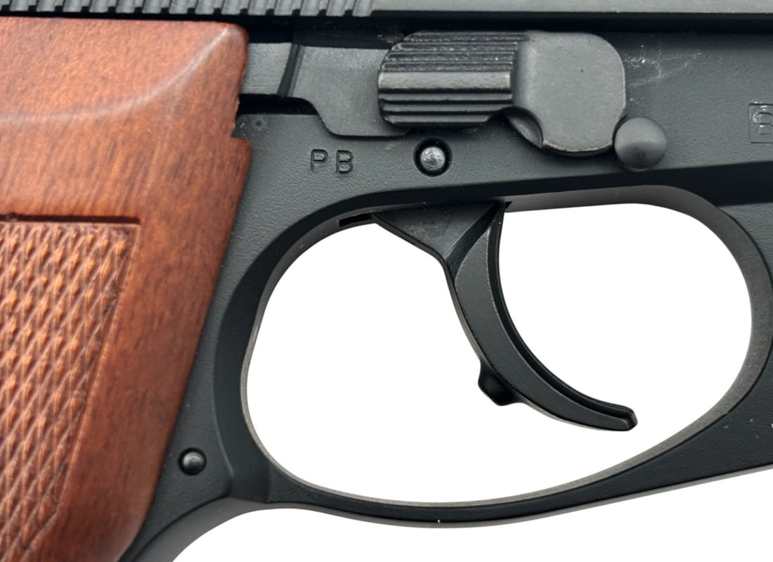 NIB 1995 Beretta Model 85F Cheetah .380 ACP Semi-Automatic Pistol with Wood Grips - 9