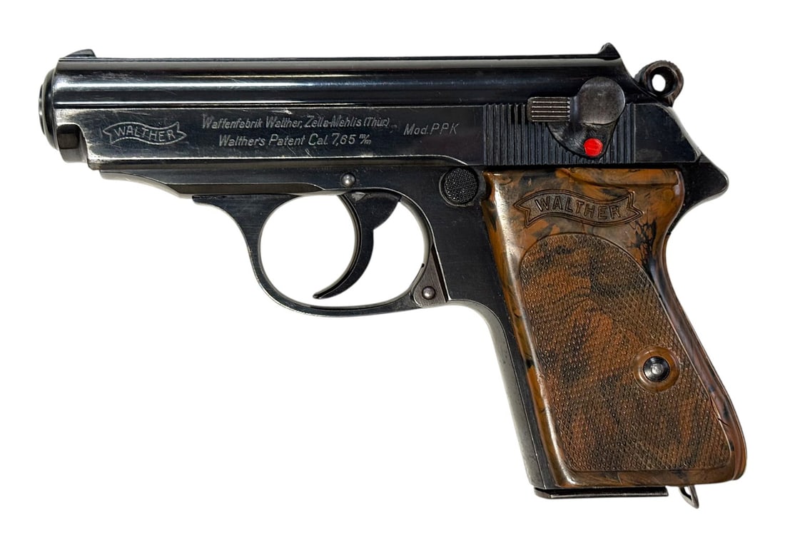 Early WWII 1939 High Polished Blue Walther PPK .32 ACP Semi-Automatic Pistol: S#: 213762K | Proof stamps of Crown/N on right side of slide and barrel | Nice brown 1pc. Plastic grips | Comes with (1) magazine stamped with a Walther banner at bottom left side |||| CONDITION: Very