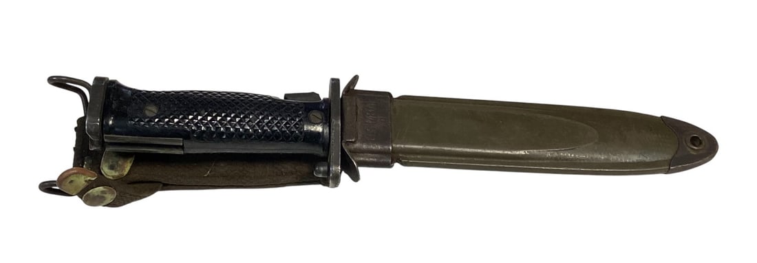 US M5A1 Bayonet by Milpar Co. with USM8A1 Scabbard: Chip on tip of blade. 