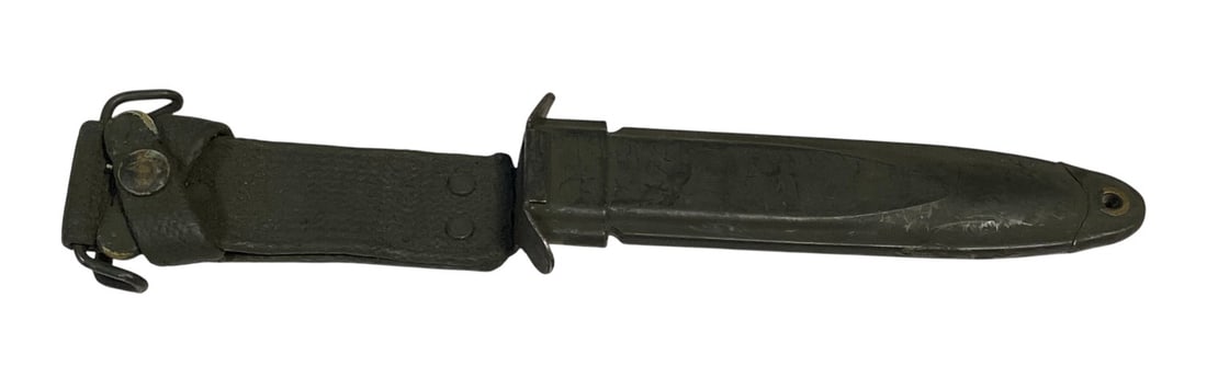 USM8A1 Scabbard (1 of 2)