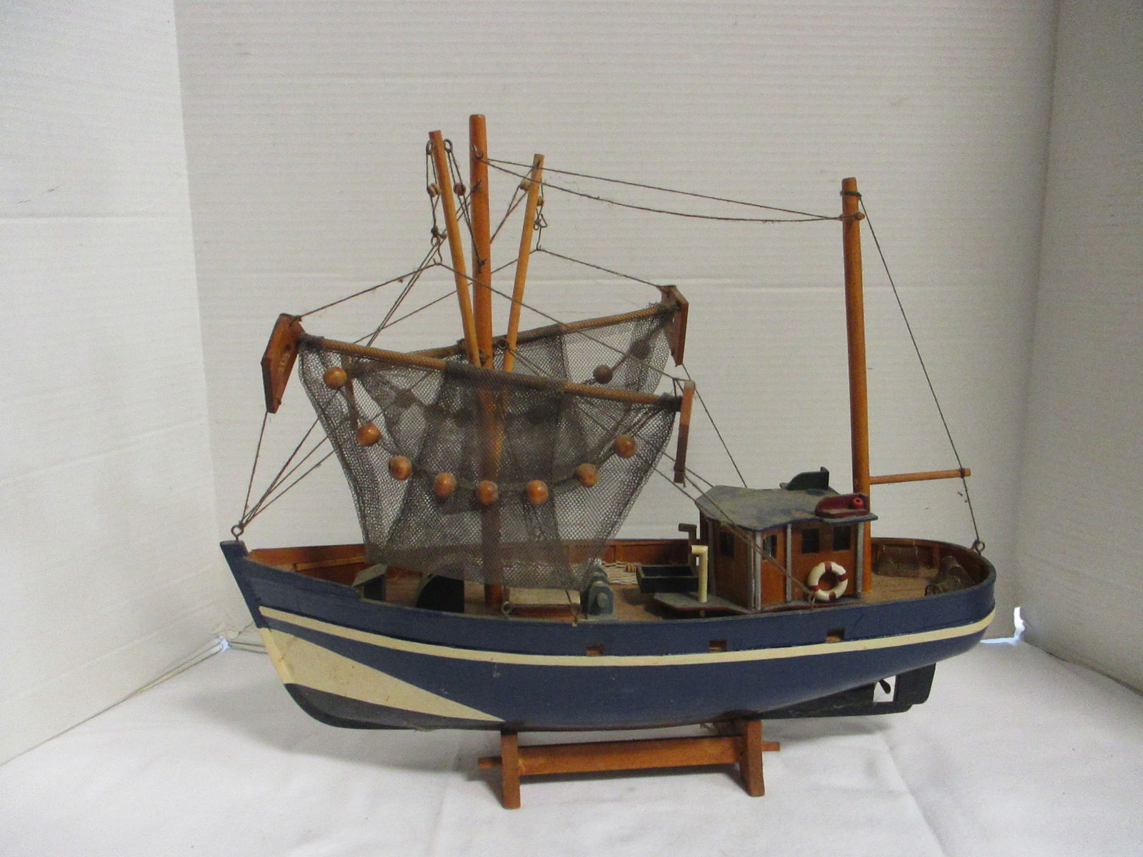 Vintage Wood Model Ship (1 of 11)