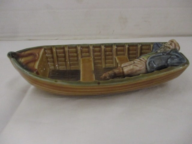 Wade Porcelain "Man in Boat" Figure: 6" long, made in England 