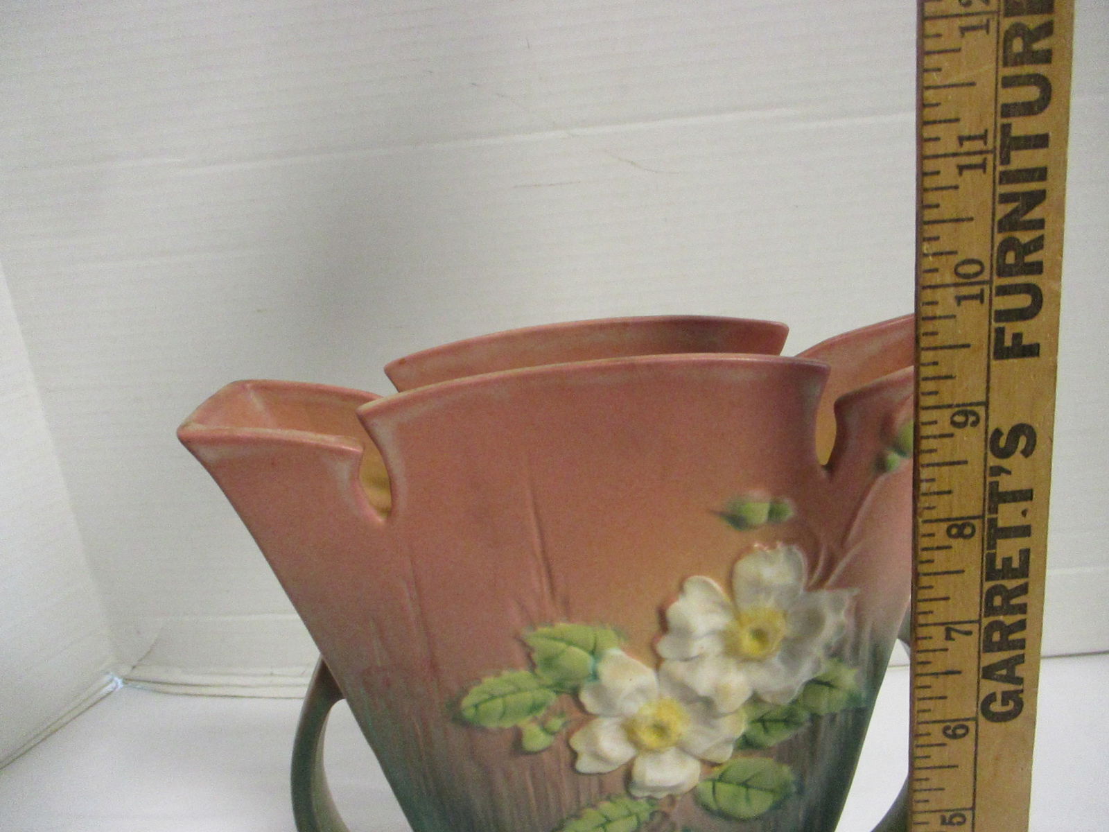Circa 1940 Roseville Pottery White Rose Vase - 7
