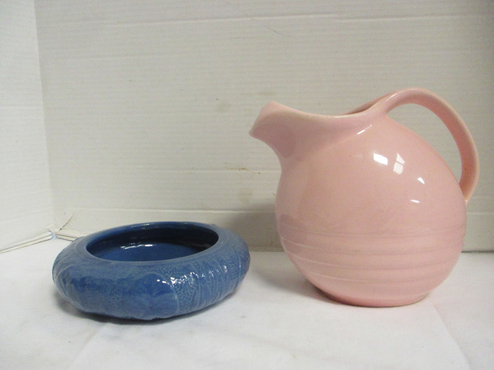 1950's Pink Hull/Marcrest Pottery Water Pitcher and 1920-30's USA Pottery Water Lily (1 of 11)