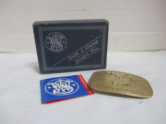 Smith & Wesson 1975 Brass Belt Buckle in Original Box: .