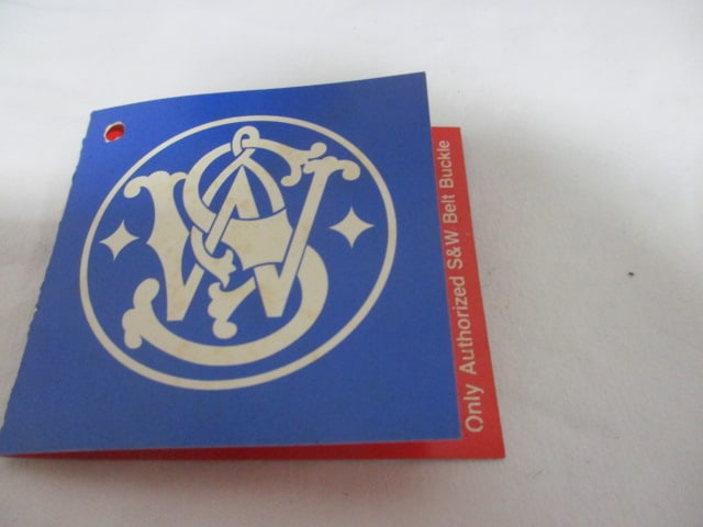 Smith & Wesson 1975 Brass Belt Buckle in Original Box - 5