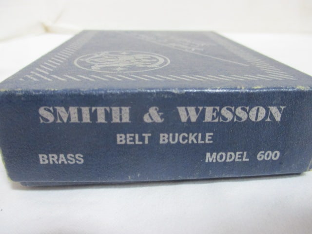 Smith & Wesson 1975 Brass Belt Buckle in Original Box - 8