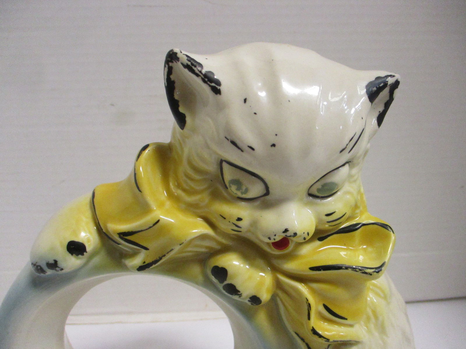 1940's Hull Pottery Kitten Clock Case - 2