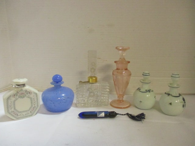 Collection of Old Perfume Bottles: Art Glass, Evening in Paris, DeVilbiss 24k Plate Rim, Pair of Czech Bottles, Lenox, etc. 