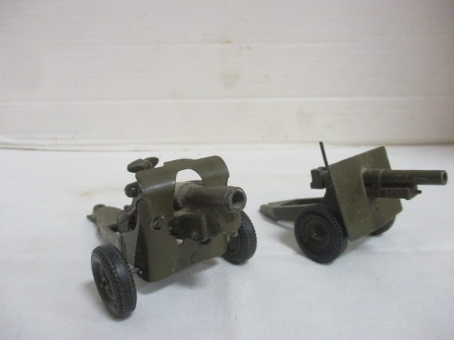 Two Vintage Britains Ltd. Artillery Toy Cannons (1 of 9)