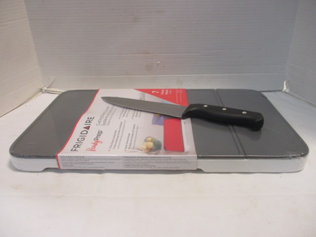 New Old Stock Frigidaire Ready Prep 7 Piece Cutting Board System: Discontinued Item 