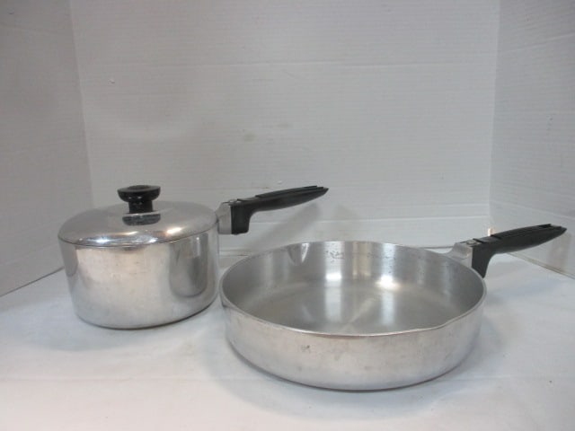 Classic Magnalite Cast Aluminum Skillet and Lidded Sauce Pan: Skillet 10", Sauce pan 7"dia 