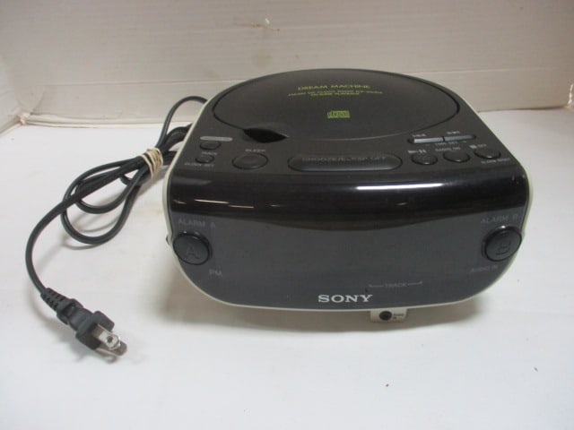 Sony ICF-CD814 Dream Machine (1 of 7)