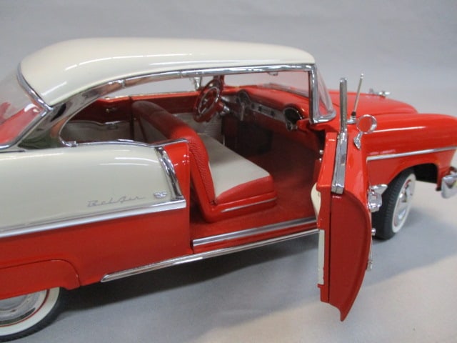 Danbury Mint Diecast 1955 Chevrolet Bel Air 1:16 Scale - 10