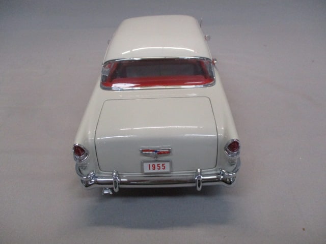 Danbury Mint Diecast 1955 Chevrolet Bel Air 1:16 Scale - 12