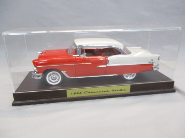 Danbury Mint Diecast 1955 Chevrolet Bel Air 1:16 Scale: In Lucite Case 