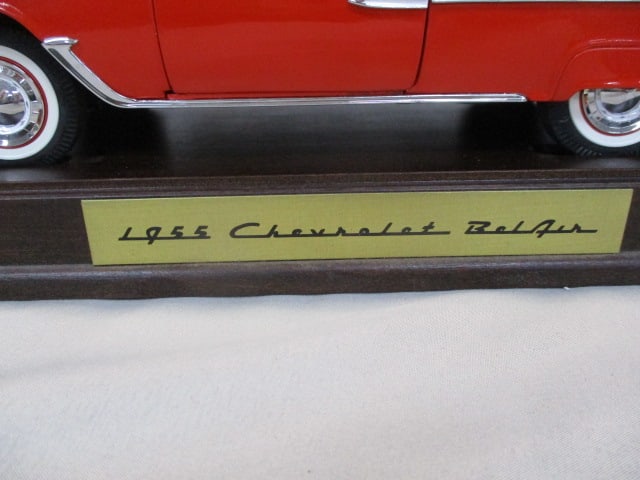 Danbury Mint Diecast 1955 Chevrolet Bel Air 1:16 Scale - 3