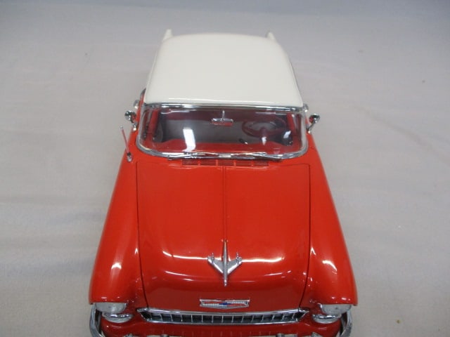 Danbury Mint Diecast 1955 Chevrolet Bel Air 1:16 Scale - 8