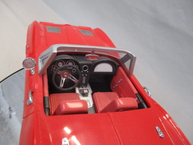 Enesco Musical 1963 Corvette on Mirrored Base - 5