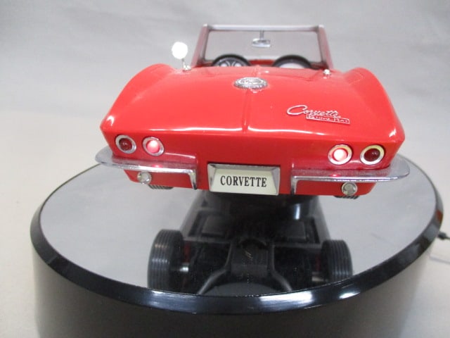 Enesco Musical 1963 Corvette on Mirrored Base - 6