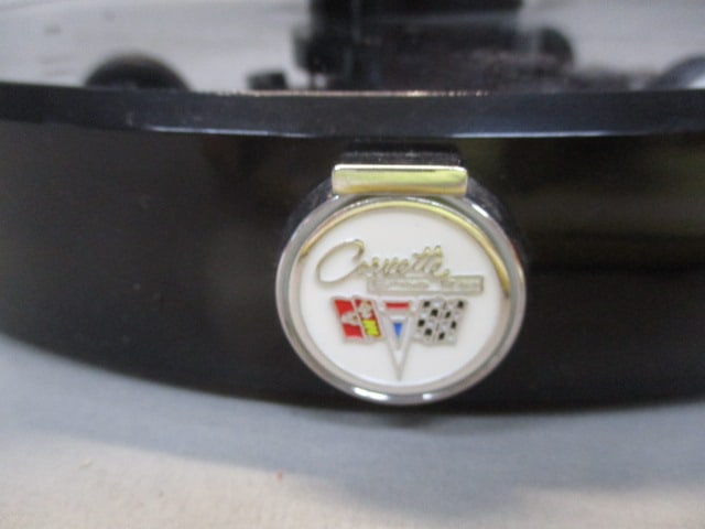 Enesco Musical 1963 Corvette on Mirrored Base - 9