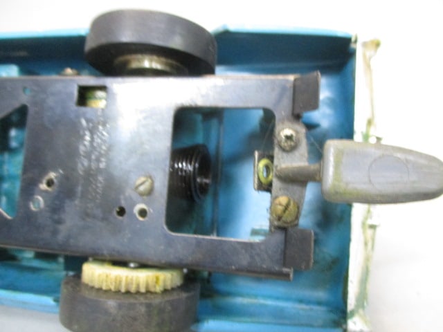 Cox Slot Car 1965 Buick Riviera - 8