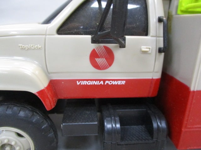 Virginia Power GMC Top Kick Bucket Truck - 3