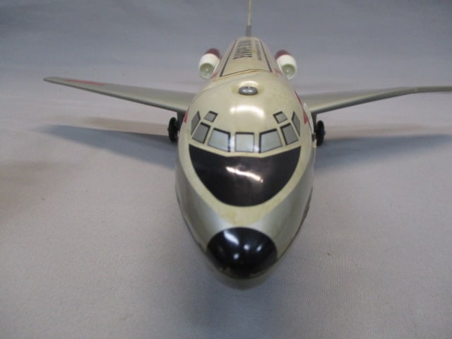 1960's TWA Douglas DC9 Tin Litho Toy Battery Operated - 7
