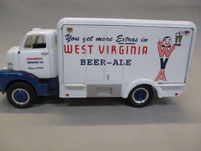 1952 GMC Insulated Van "West Virginia Beer & Ale" - 2