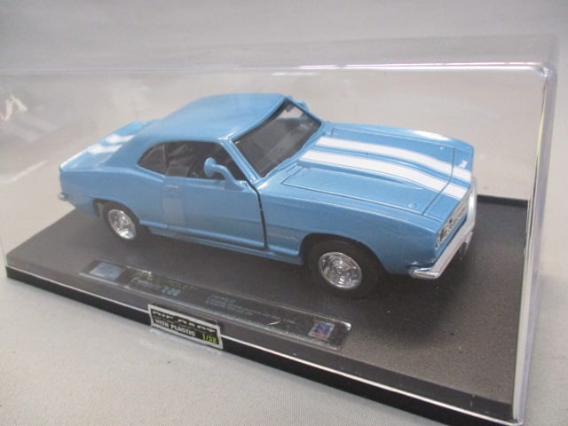7 Diecast Cars in Display Cases - See All Pictures - 2