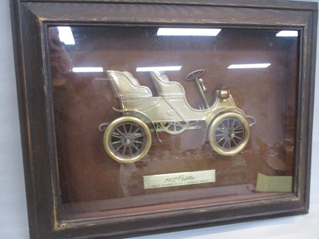 Vintage Dealship Shadow Box Wall Display 1902 Cadillac (1 of 6)