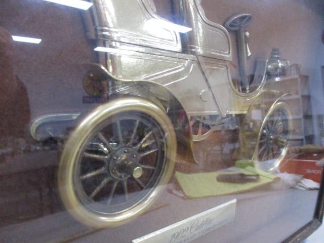 Vintage Dealship Shadow Box Wall Display 1902 Cadillac - 3