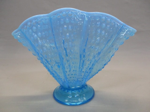 Fenton Blue Opalescent Hobnail Fan Vase (1 of 6)