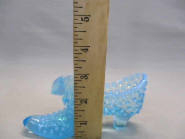 Fenton Blue Opalescent Hobnail Glass Cat Head Slipper - 4