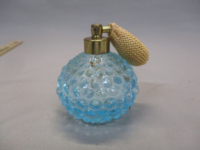 Vintage IW Rice Blue Hobnail Perfume Bottle Atomizer (1 of 4)