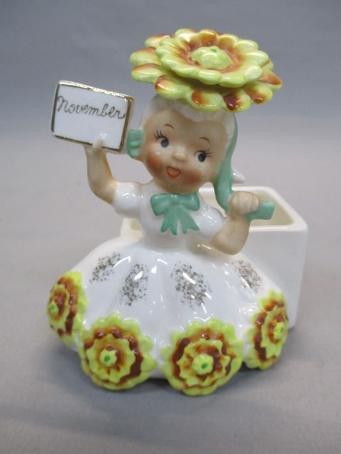1956 Napco #1C2852 November Birthday Planter: 4" 