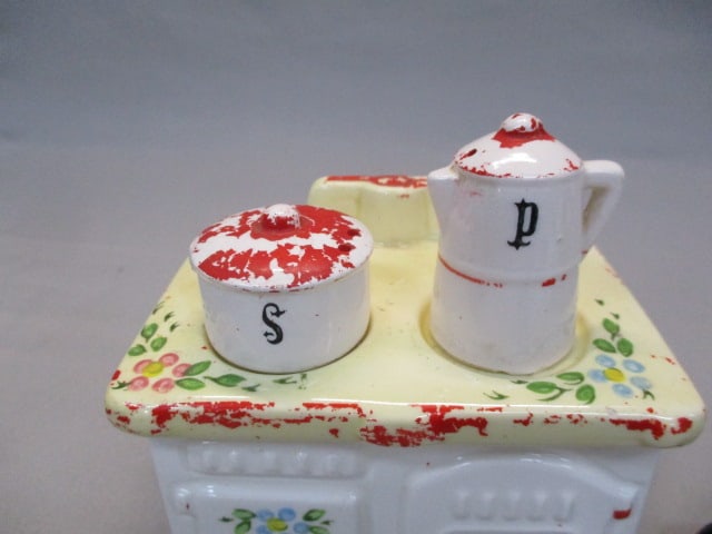 Vintage Ceramic Stove w/Salt & Pepper Shakers - 2